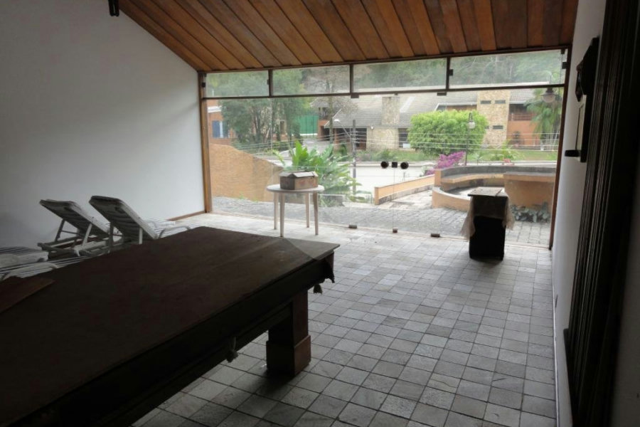Sobrado à venda com 5 suítes em Tremembé, São Paulo, SP