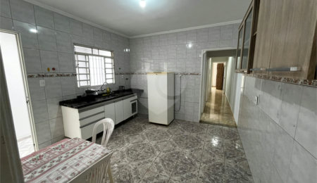 Casa à venda com 3 quartos, sendo 2 suítes,  em Vila Regina, Itapetininga, SP