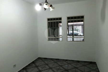 Casa à venda com 3 quartos, sendo 1 suíte, em Loteamento Terras de São Pedro e São Paulo, Salto, SP