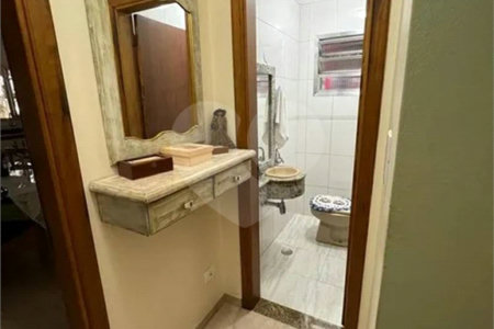 Sobrado à venda com 4 quartos, sendo 1 suíte, em Ipiranga, São Paulo, SP