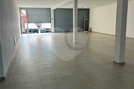 Salão para alugar em Vila Romanópolis, Ferraz de Vasconcelos, SP