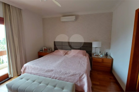 Casa à venda com 4 suítes no condomínio Osato, Atibaia - SP