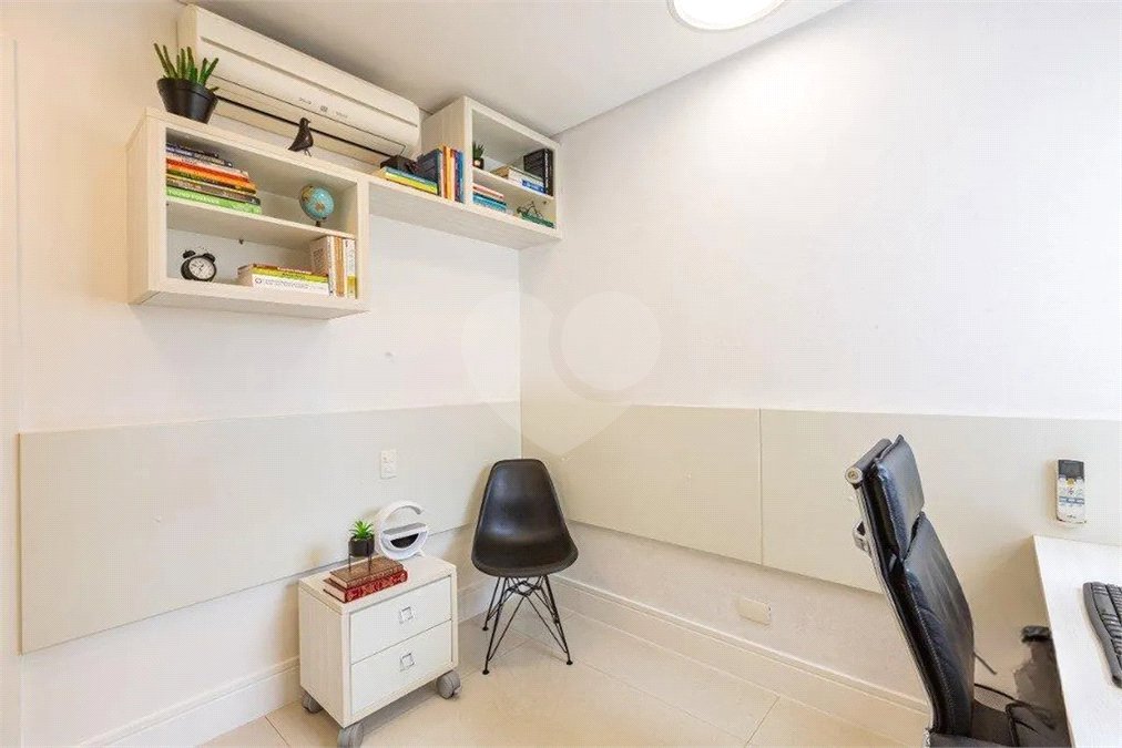 Apartamento à venda com 3 suítes em Vila Romana, São Paulo, SP