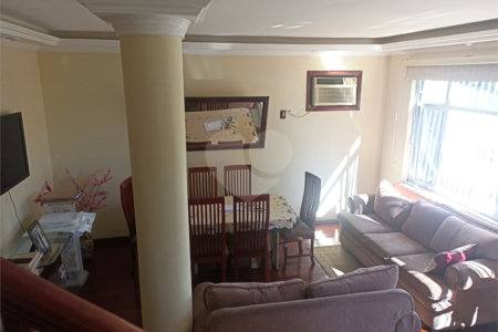 Casa à venda com 4 quartos, sendo 1 suíte, em Campo Grande, Rio de Janeiro, RJ