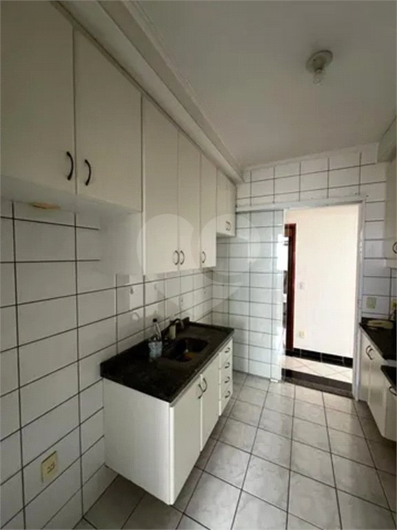 Apartamento à venda com 3 quartos, sendo 1 suíte, em Parque Residencial Aquarius, São José dos Campos, SP