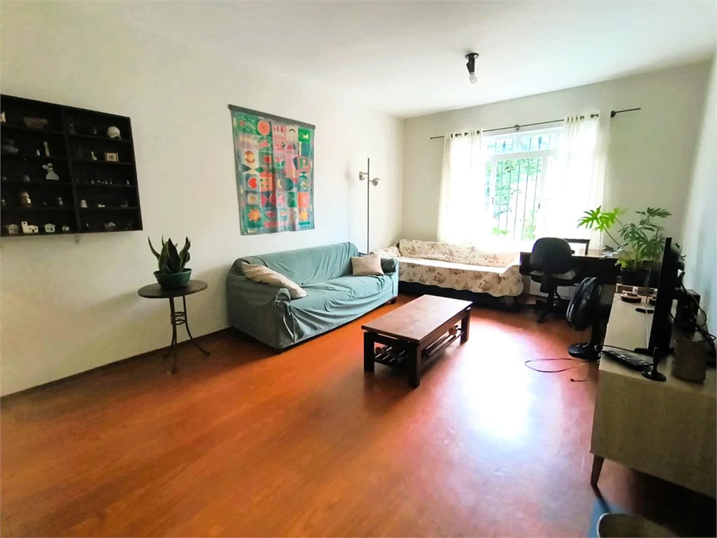Sobrado à venda com 4 quartos, sendo 2 suítes, em Vila Morse, São Paulo, SP