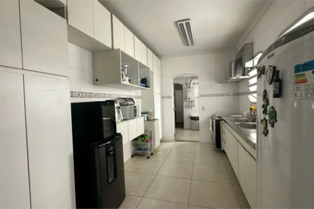 Apartamento à venda com 3 quartos, sendo 1 suíte, em Vila Andrade, São Paulo, SP