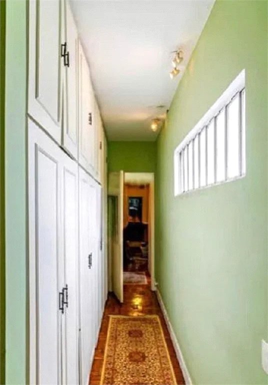 Sobrado à venda com 4 quartos, sendo 1 suíte, em Vila Cordeiro, São Paulo, SP