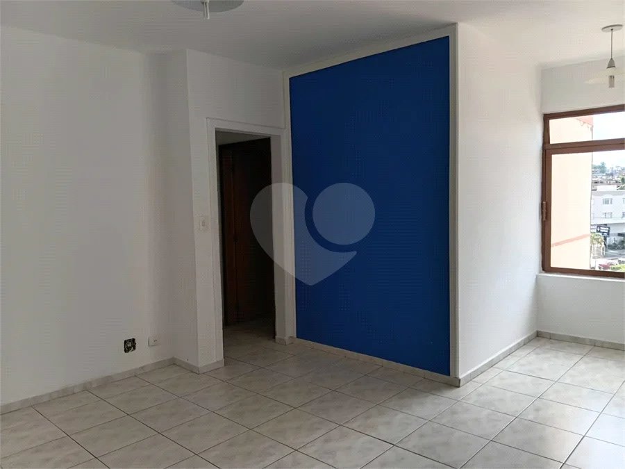 Apartamento à venda ou para alugar com 2 quartos, sendo 1 suíte,  no Centro, São Roque, SP