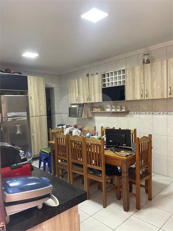 Casa à venda com 3 quartos, sendo 1 suíte, em Vila Leonor, São Paulo, SP