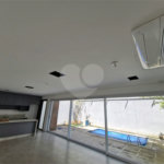 Casa à venda ou para alugar com 3 suítes no condomínio Jardim Flora, São Paulo - SP