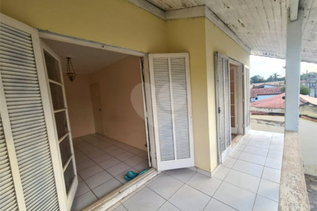 Casa à venda com 3 quartos, sendo 1 suíte, no Centro, Araçoiaba da Serra, SP