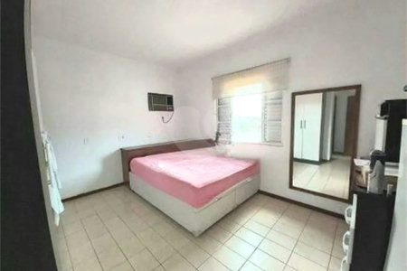 Casa à venda com 3 quartos, sendo 1 suíte, no Centro, Vinhedo, SP