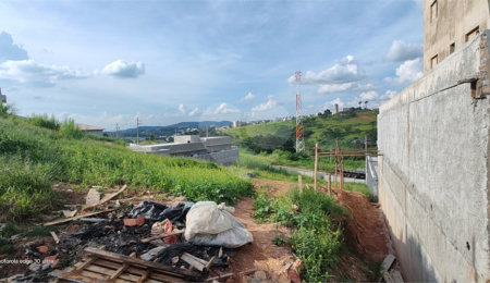 Terreno à venda em Residencial Jardins da Catalunha, Atibaia, SP