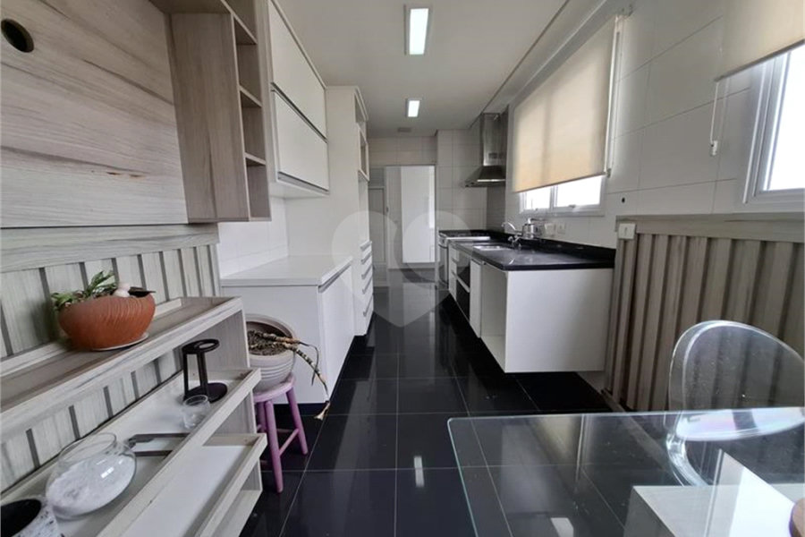 Apartamento para alugar com 3 suítes em Santana, São Paulo, SP