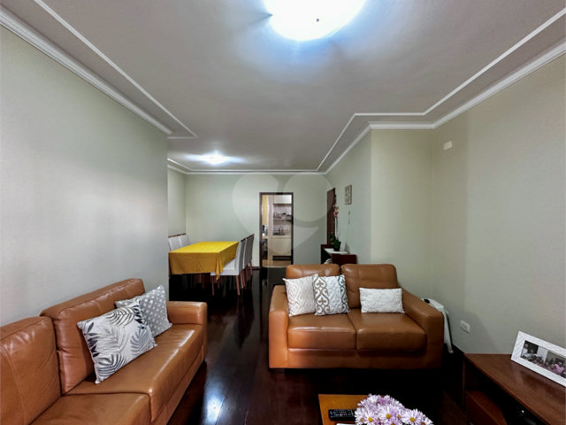 Apartamento à venda com 3 quartos, sendo 1 suíte,  em Vila Sofia, São Paulo, SP