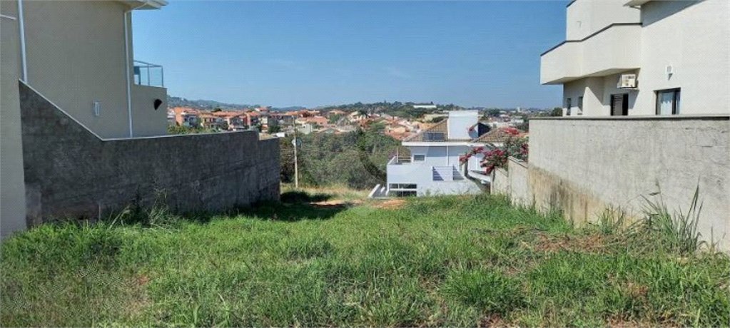 Terreno à venda no condomínio Bosque dos Cambarás, Valinhos - SP