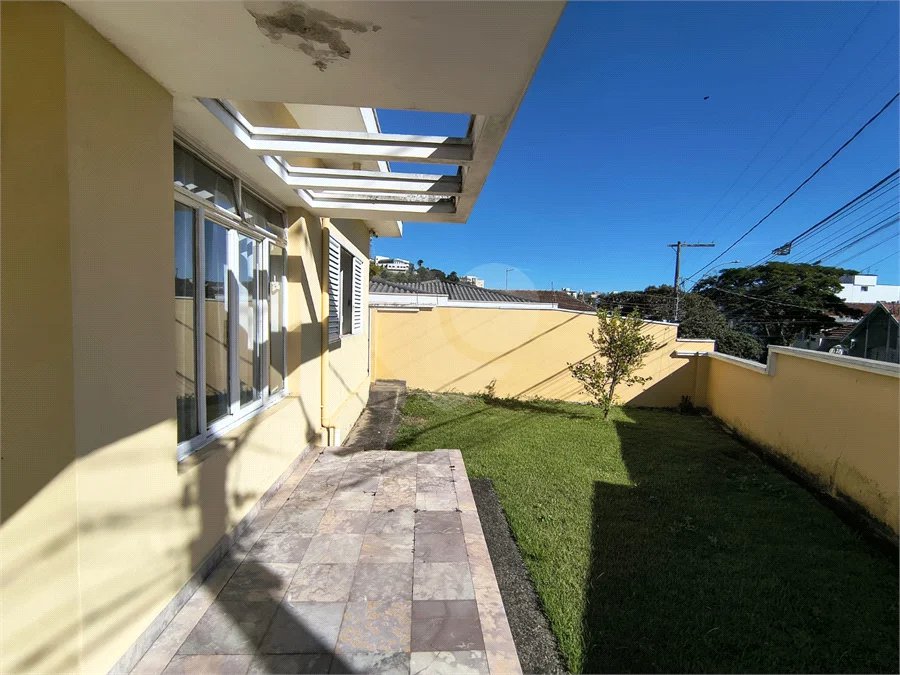 Casa para alugar com 3 quartos, sendo 1 suíte, em Jardim Dos Estados, Poços de Caldas - MG