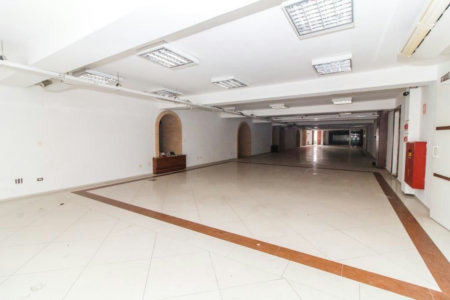 Prédio Comercial de Grande Porte no Centro Histórico de Santos para Venda Ou Aluguel