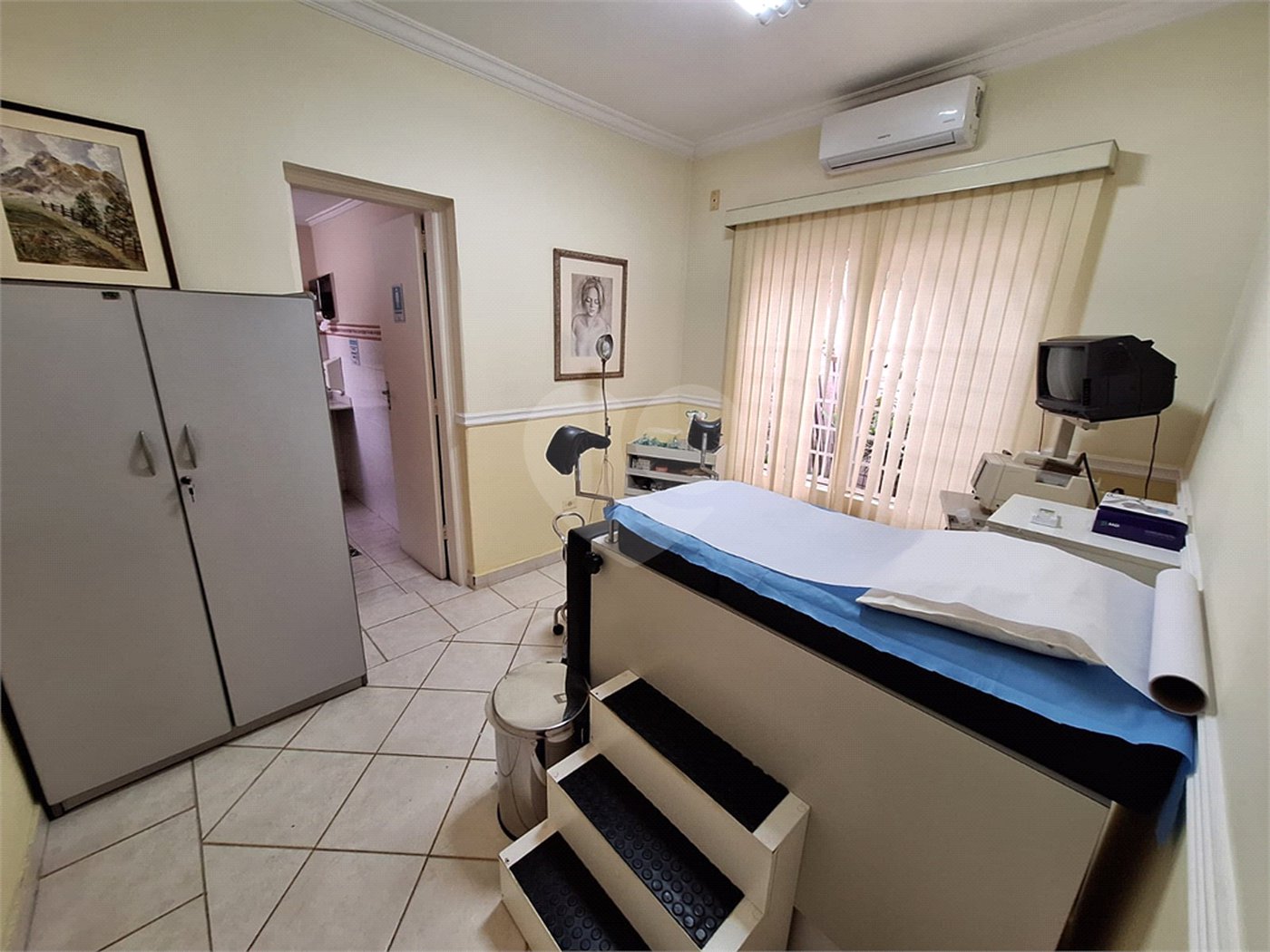 Casa à venda com 3 quartos, sendo 1 suíte, em Jardim Vergueiro, Sorocaba, SP