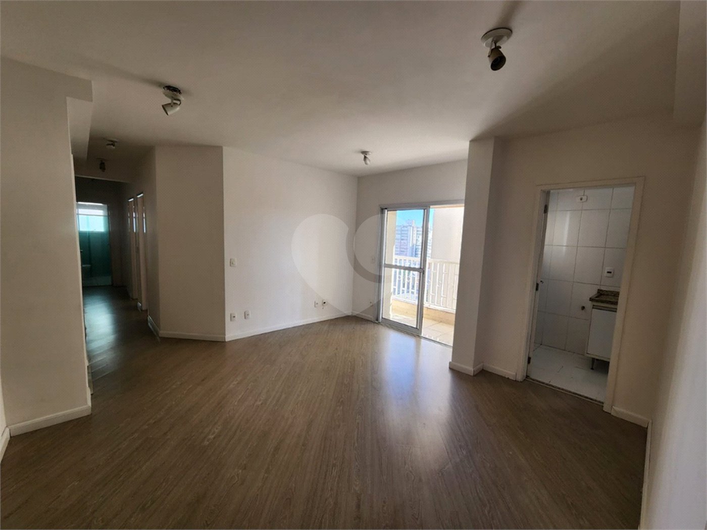Apartamento à venda com 3 quartos, sendo 1 suíte,  no Centro, São Bernardo do Campo, SP