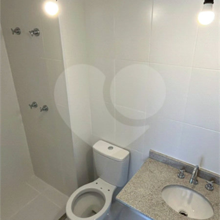 Apartamento à venda com 3 quartos, sendo 1 suíte, em Alto da Boa Vista, São Paulo, SP
