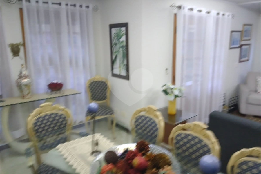 Casa à venda com 4 quartos, sendo 3 suítes, no condomínio Da Serra, São Paulo - SP