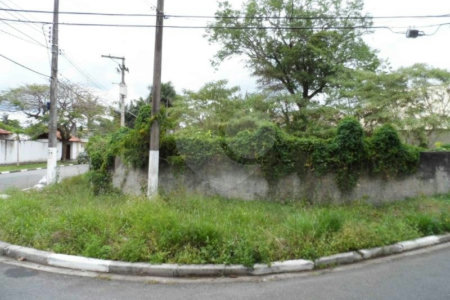 Terreno à venda em Interlagos, São Paulo, SP