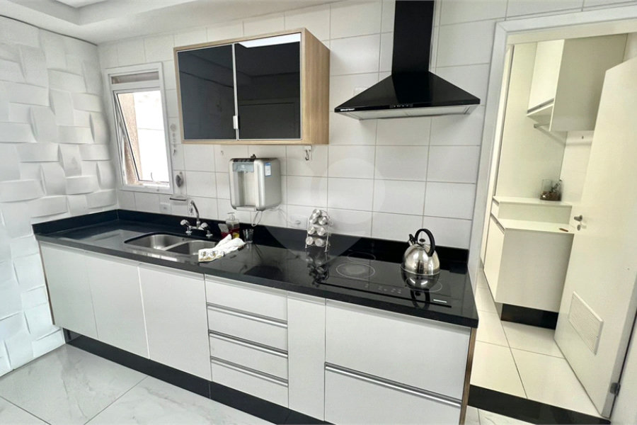 Apartamento à venda com 3 suítes em Morumbi, São Paulo, SP