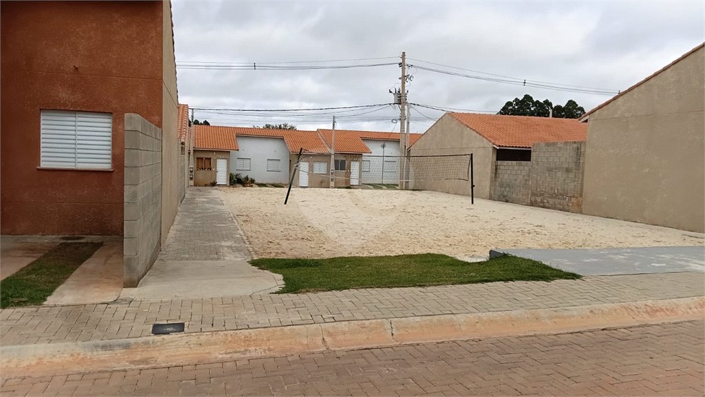 Casa à venda com 2 quartos em Vila Popular, Itapetininga, SP