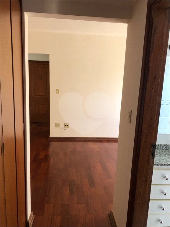 Apartamento à venda com 2 quartos, sendo 1 suíte, no Centro, Araraquara, SP