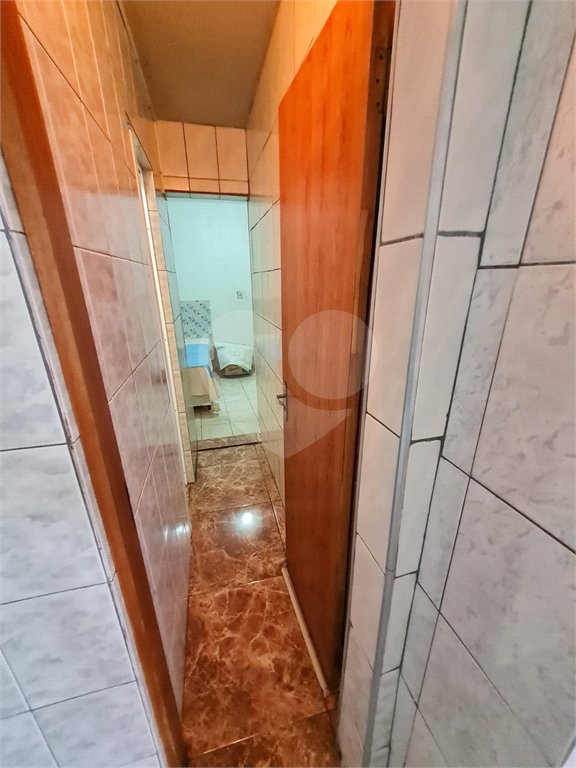 Casa à venda com 6 quartos em Vila dos Remédios, São Paulo, SP