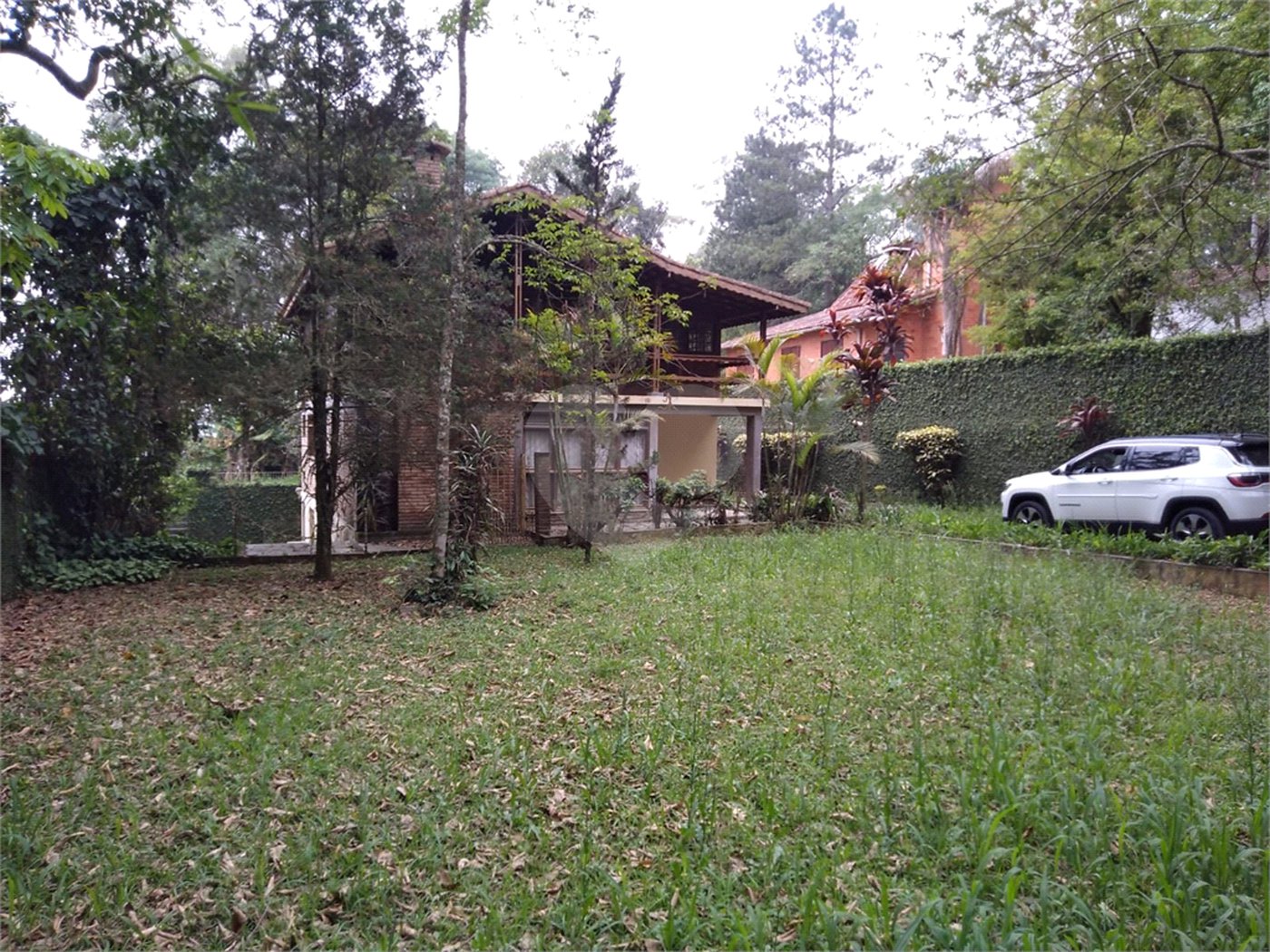 Casa à venda com 5 quartos, sendo 1 suíte, em Mantiqueira, Mairiporã, SP