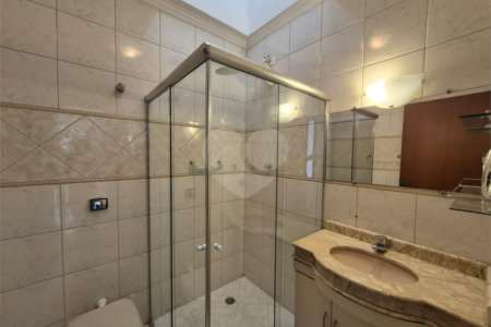 Sobrado à venda com 3 quartos, sendo 1 suíte,  em Vila Fiat Lux, São Paulo, SP