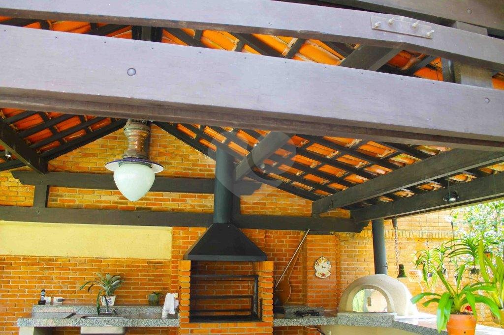 Casa à venda com 4 suítes em Alto da Boa Vista, São Paulo, SP