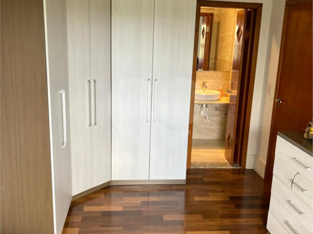 Casa à venda com 3 quartos, sendo 2 suítes,  em Roseira, Mairiporã, SP