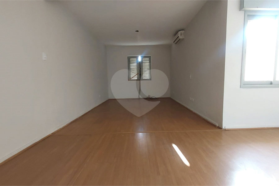 Sobrado à venda ou para alugar com 3 quartos, sendo 2 suítes,  em Vila Mascote, São Paulo, SP