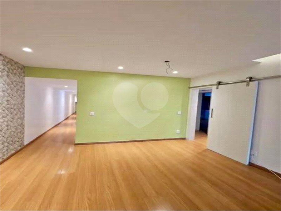 Apartamento à venda com 3 quartos, sendo 1 suíte, em Tijuca, Rio de Janeiro, RJ