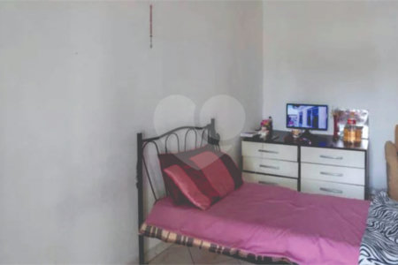 Sobrado à venda com 3 quartos, sendo 1 suíte,  em Santa Teresinha, São Paulo, SP