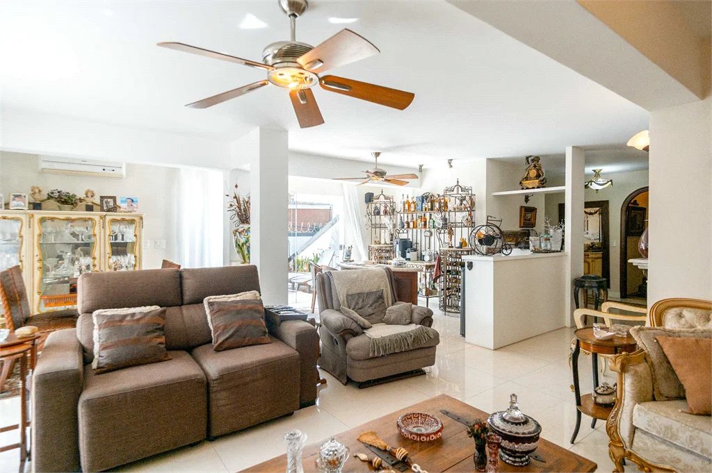 Casa Térrea à venda com 3 quartos, sendo 1 suíte, em Vila Inah, São Paulo, SP