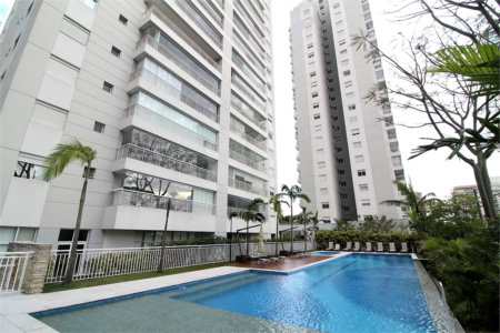 Apartamento à venda com 3 suítes em Alto da Boa Vista, São Paulo, SP
