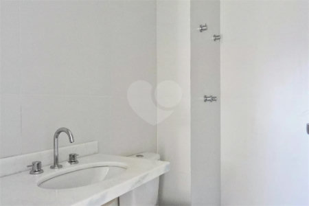 Apartamento à venda com 2 quartos, sendo 1 suíte, em Parque São Domingos, São Paulo, SP
