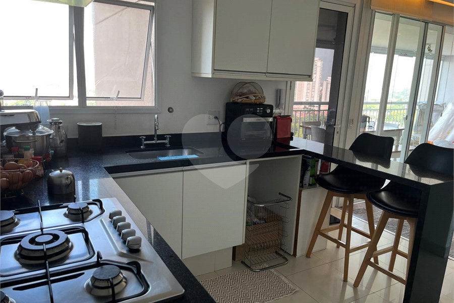 Apartamento à venda com 3 suítes em Morumbi, São Paulo, SP