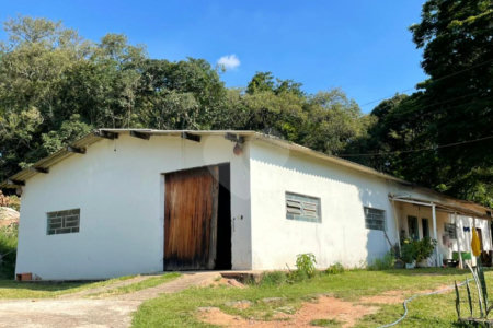 Sítio a venda em Atibaia