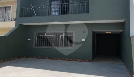 Sobrado à venda com 4 quartos, sendo 1 suíte,  em Vila Brasilina, São Paulo, SP