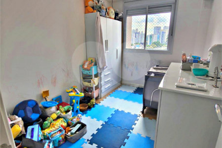 Apartamento à venda com 3 quartos, sendo 1 suíte,  em Jardim Caravelas, São Paulo, SP