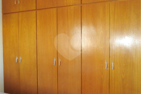 Casa Térrea à venda com 3 quartos, sendo 1 suíte, em Vila Santo Estéfano, São Paulo, SP