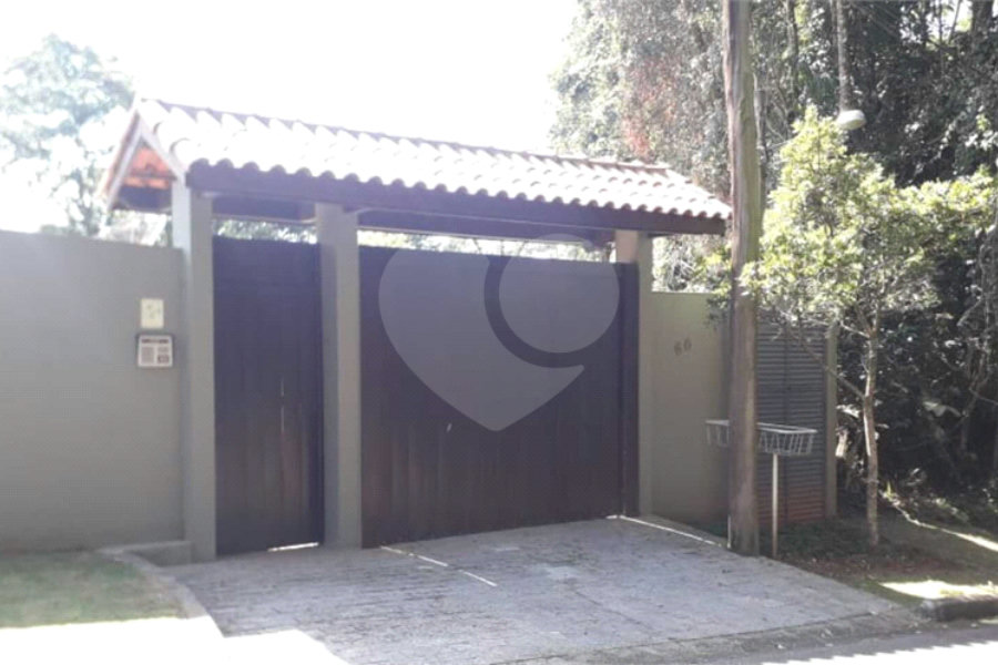 Casa à venda com 3 quartos, sendo 4 suítes,  no condomínio Alpes da Cantareira, Mairiporã - SP