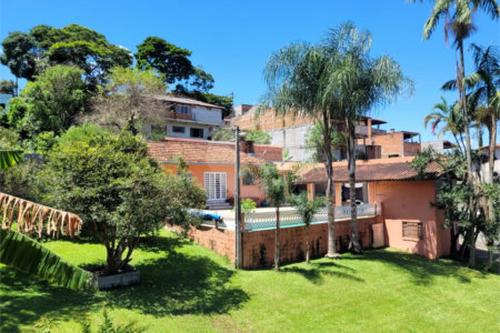 Chácara à venda com 3 quartos, sendo 1 suíte,  em Jardim Imperial, Atibaia, SP