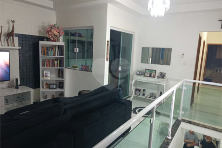 Casa à venda com 2 quartos, sendo 1 suíte,  em Cidade Jardim, Mogi das Cruzes, SP